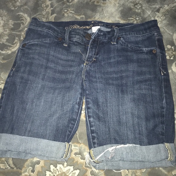 Abercrombie and Fitch shorts - Picture 3 of 5